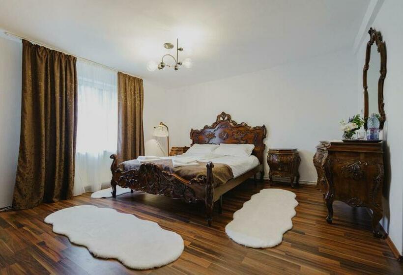 غرفة قياسية, Casa Baronului