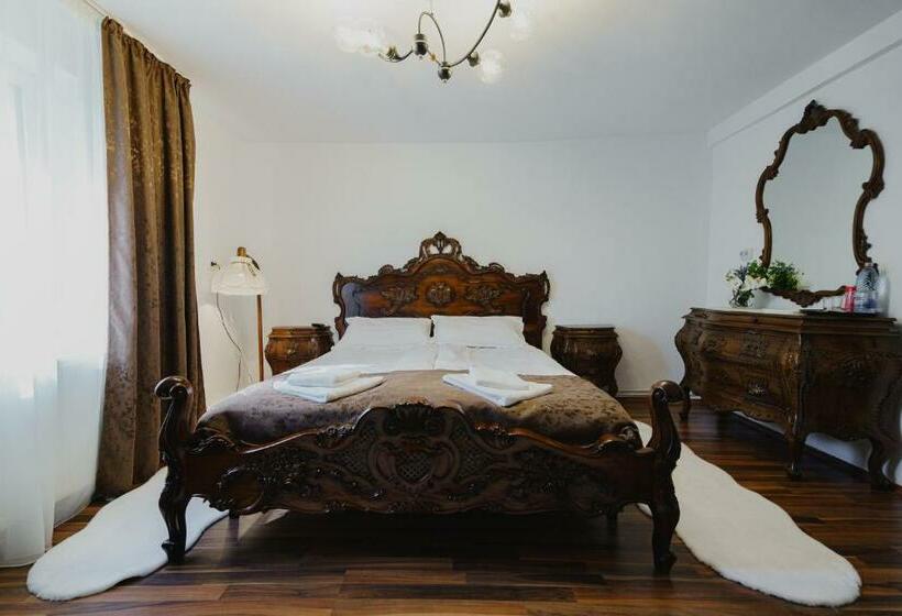 غرفة قياسية, Casa Baronului