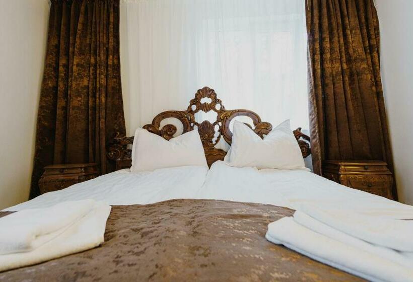 غرفة ديلوكس, Casa Baronului