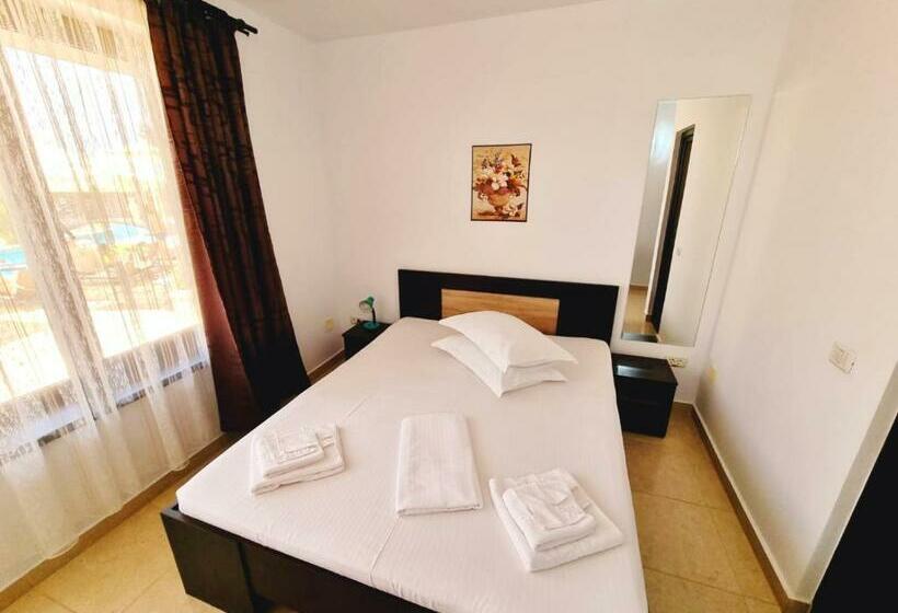 غرفة قياسية, Complex Casa Ani