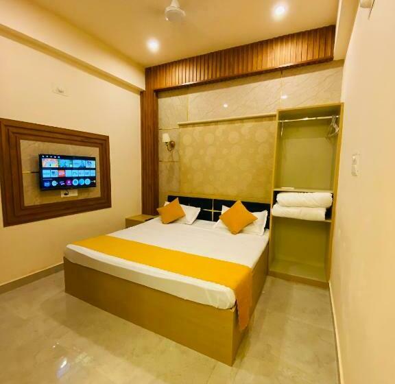 غرفة قياسية سرير كينج, Golden Lotus Varanasi