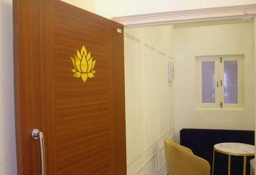 Стандартный Номер Кровать Кинг, Golden Lotus Varanasi