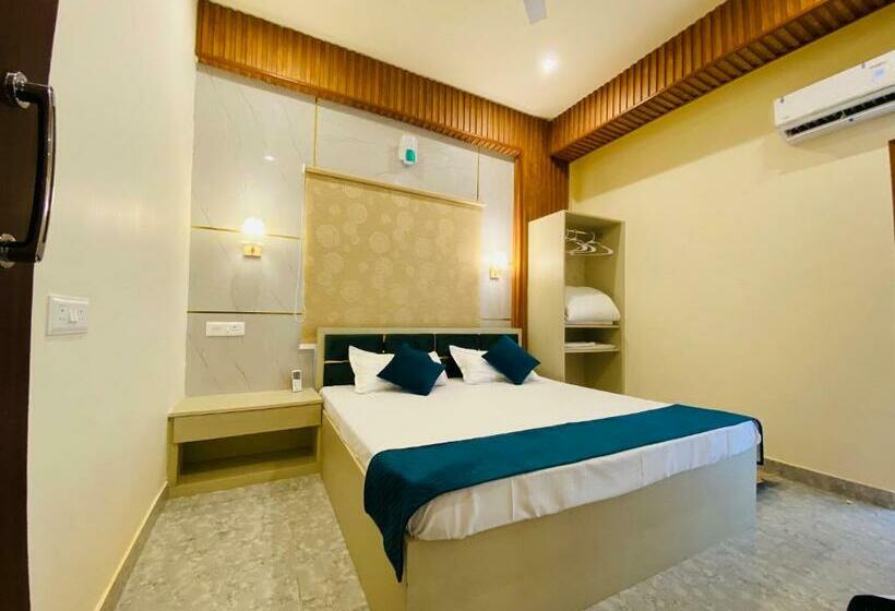 Стандартный Номер Кровать Кинг, Golden Lotus Varanasi