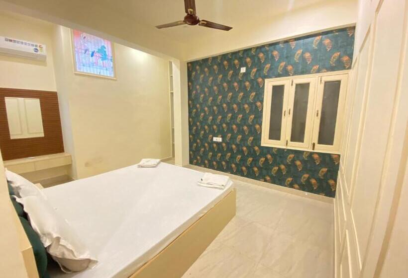 Family Suite, Golden Lotus Varanasi