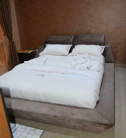 اتاق استاندارد سه نفره, Ghazalle Oasis Hotel Gb