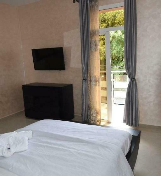 اتاق استاندارد سه نفره, Ghazalle Oasis Hotel Gb