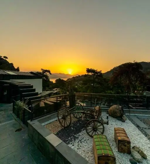 Triple Room Sea View, Ramitos Boutique