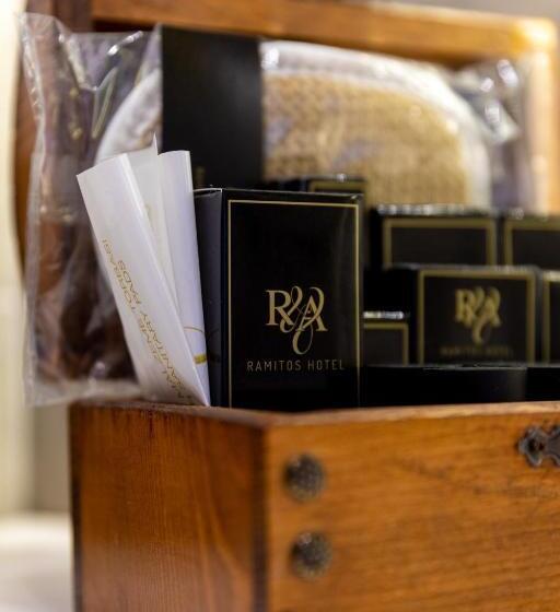 디럭스 트리플 룸, Ramitos Boutique