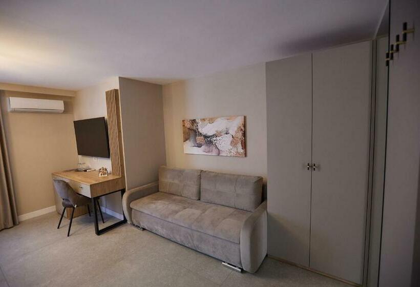 חדר דלוקס, Pensiune Restaurant Pizzerie 2 Păuni