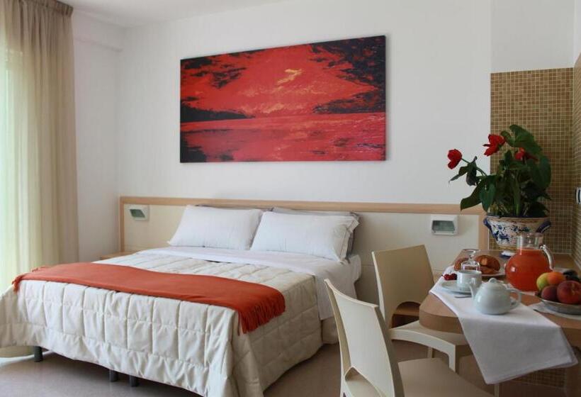 Студио Стандарт с Балконом, Residence Ada