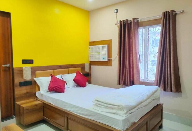 스탠다드 룸, Vaishnavi Near Baba Dham Temple