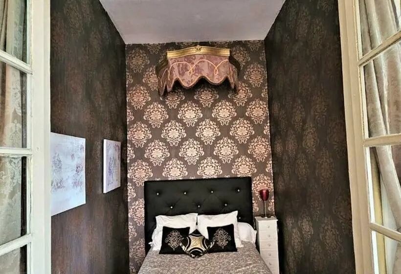 Deluxe-huone, Château Arche D Aure