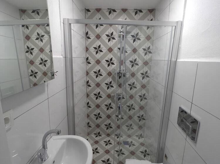 חדר אקונומי, 24 Boutique Aparts