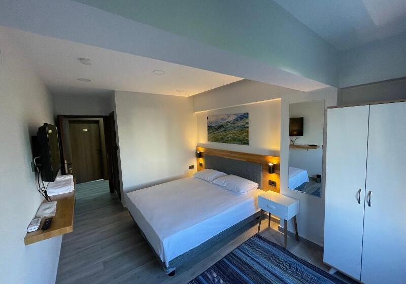 اتاق استاندارد, Royalova