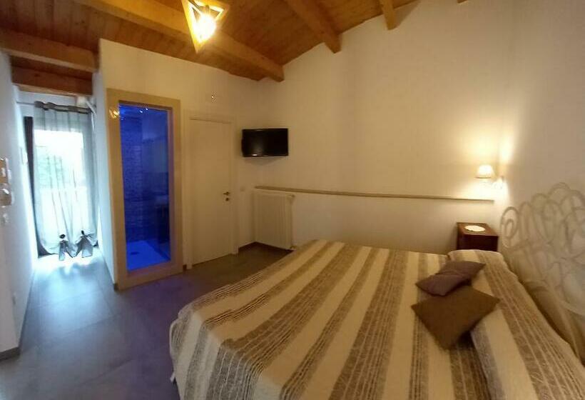 غرفة ديلوكس مزودة بشرفة, Sottosopra