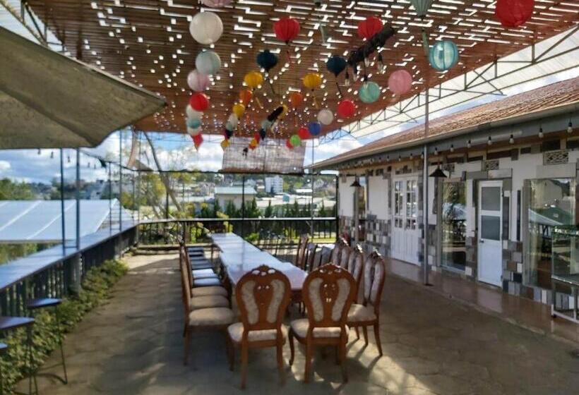 اتاق خانوادگی, Homestay Mai Anh đào