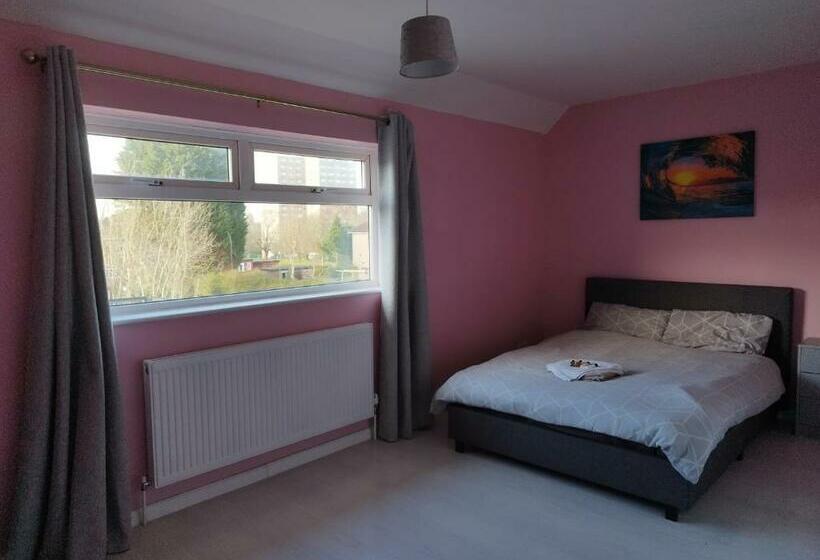 اتاق لوکس, Pace Home