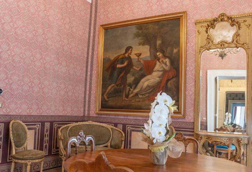 シティビュースイート, Il Cavaliere Al Borgo Antico