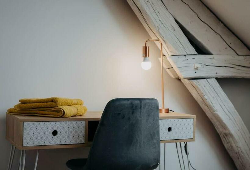 Номер Стандарт, Coeur De Ville #h3   Wifi Et Netflix   Lave Linge   Logement Partagé   Chambre Privée