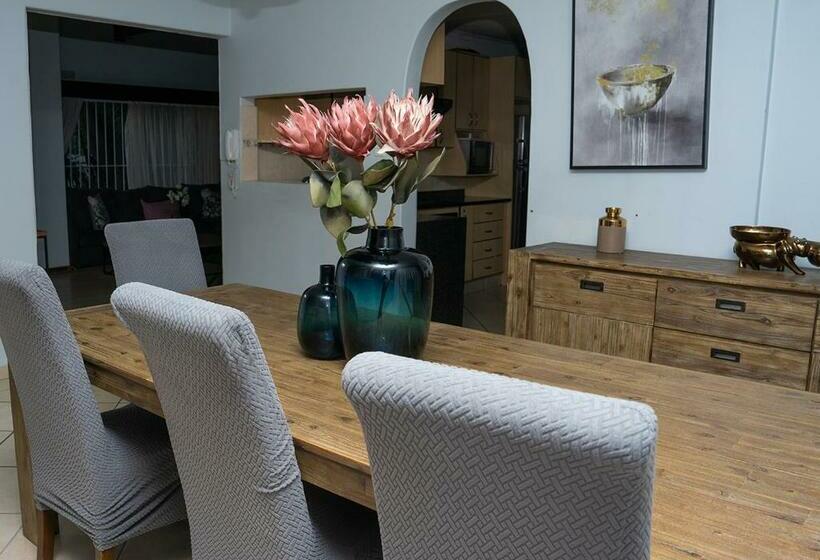 Habitación Economy, Grey Shade Place