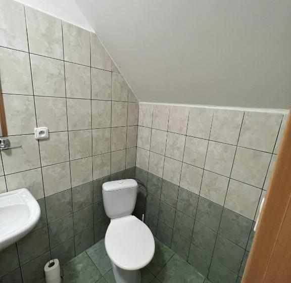 家庭间, Alešův Dvůr