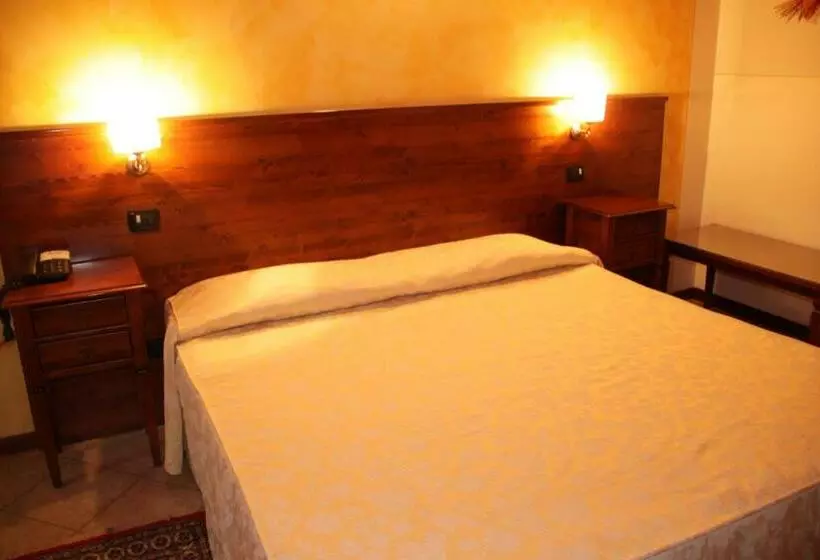 اتاق استاندارد یک نفره, Albergo La Piana