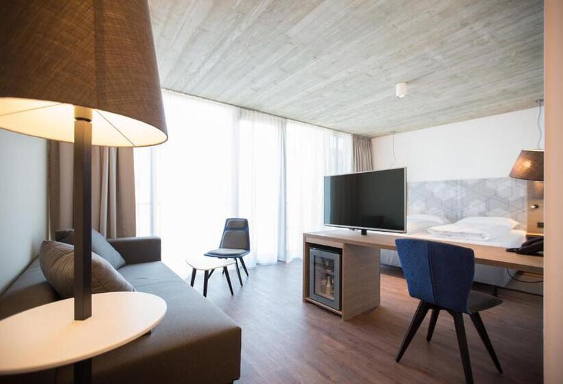 Escritório Estándar, Arte Hotel Kufstein