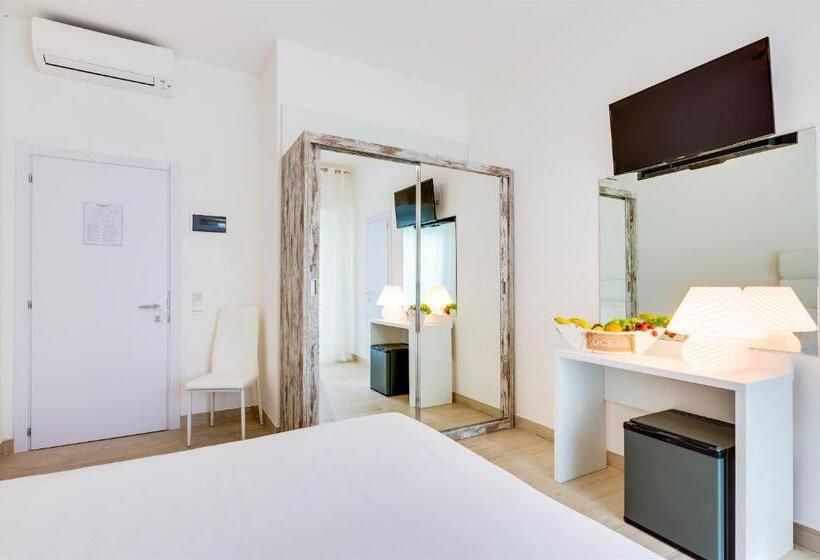 标准三人间, Bellariva