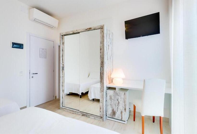 标准三人间, Bellariva