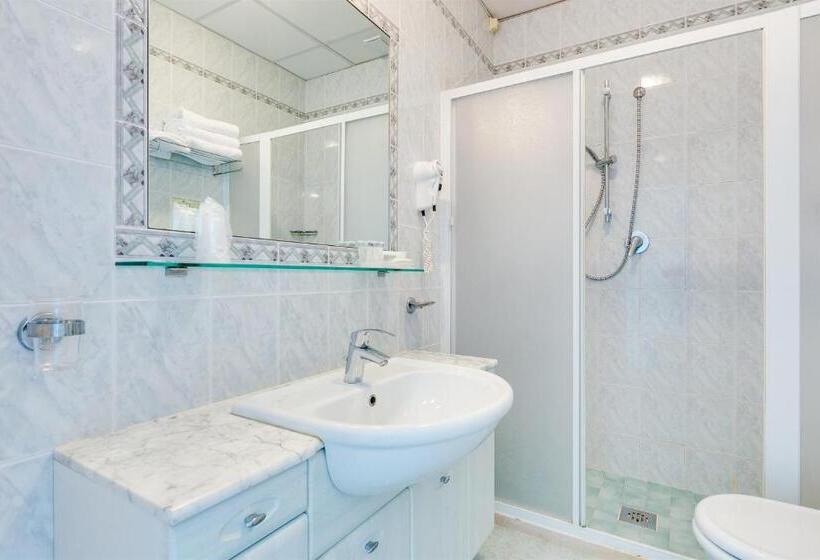 Triple Room Sea View, Bellariva