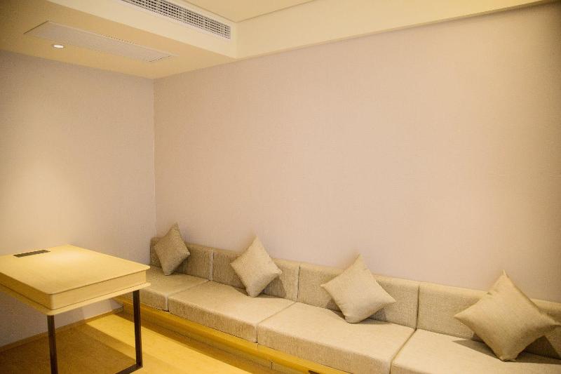 标准三人间, Bellariva