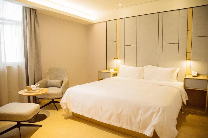 标准三人间, Bellariva