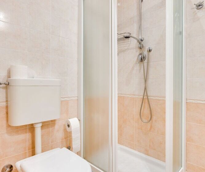 标准单人间, Bellariva