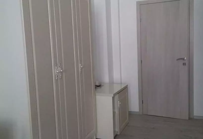 اتاق استاندارد سه نفره, Brilliant Camere