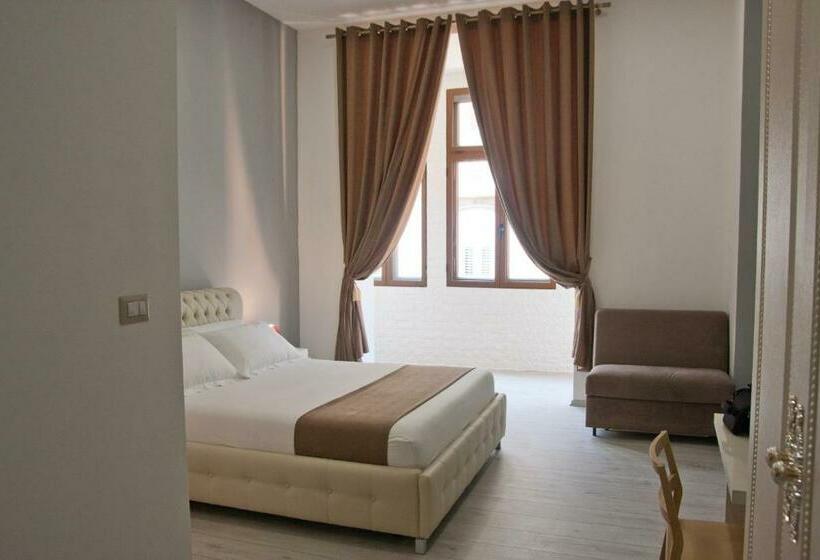 اتاق استاندارد سه نفره, Brilliant Camere