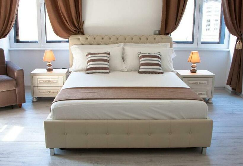 اتاق استاندارد چهار تخته, Brilliant Camere