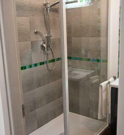 اتاق استاندارد, Brilliant Camere