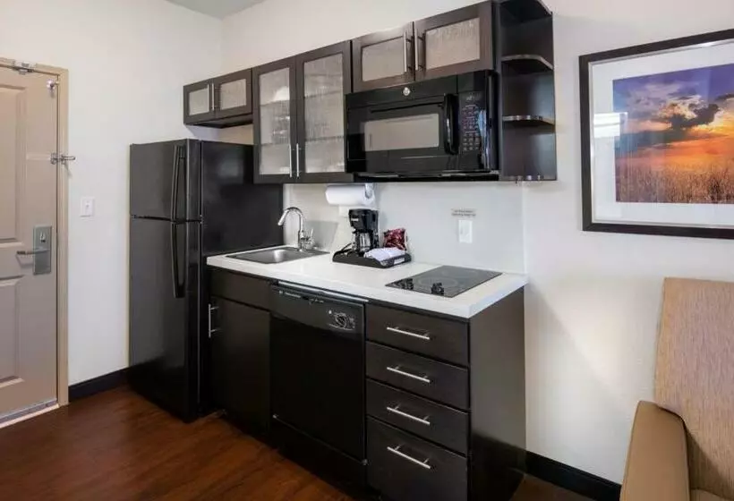 キングサイドベッドのスタンダードワンルーム, Candlewood Suites Enid, An Ihg