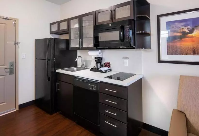 身障者適用キングサイズベッドルーム, Candlewood Suites Enid, An Ihg