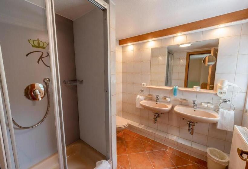 غرفة قياسية رباعية, Chalét Zum Kurfürst