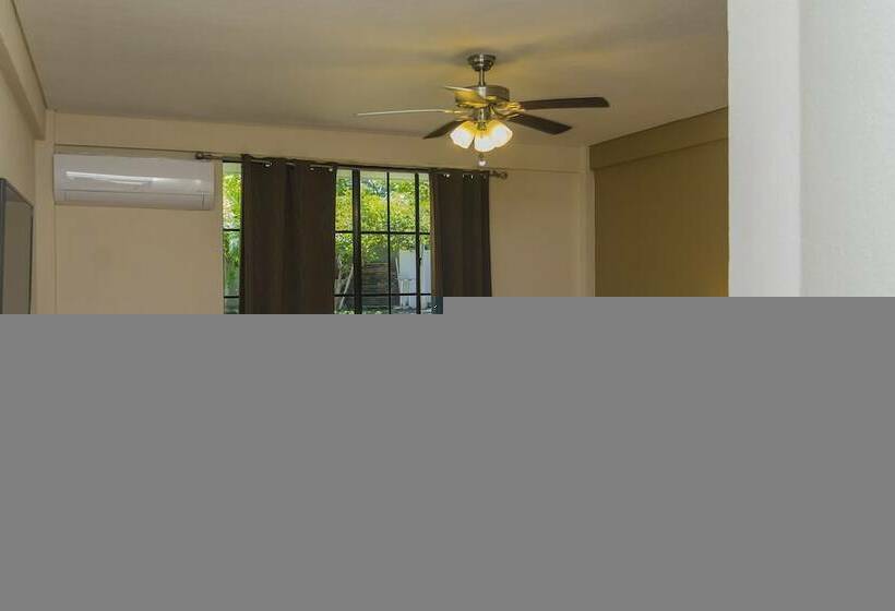 اتاق استاندارد, Farallones