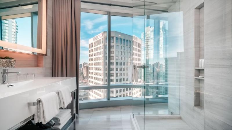 带大床的标准间, Paradox Hotel Vancouver