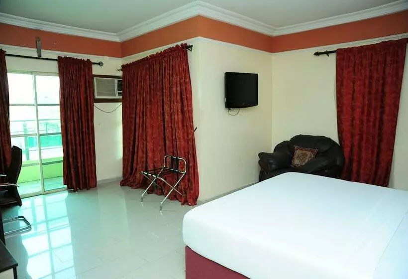 اتاق لوکس, Richton Hotel And Suites