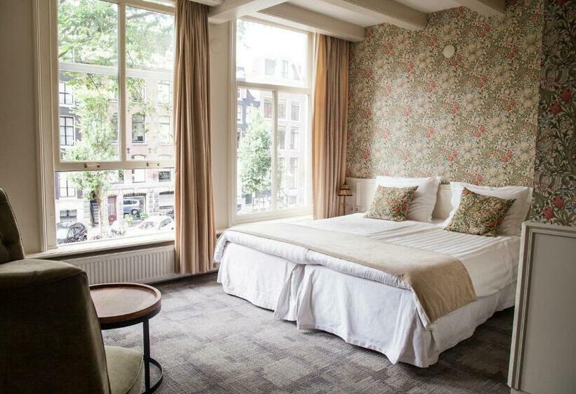 اتاق استاندارد با چشم‌انداز, T