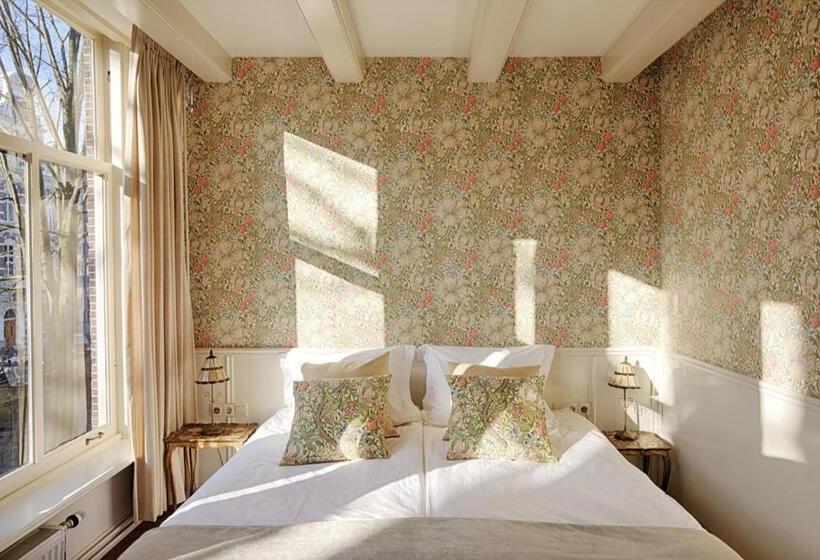 اتاق استاندارد با چشم‌انداز, T