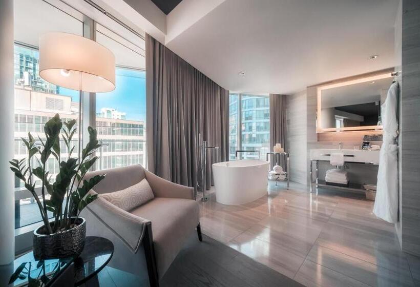 带大床的标准间, Paradox Hotel Vancouver