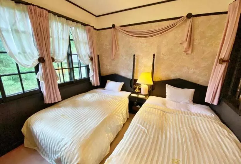 اتاق استاندارد, Restaurant & Hotel Traumerei