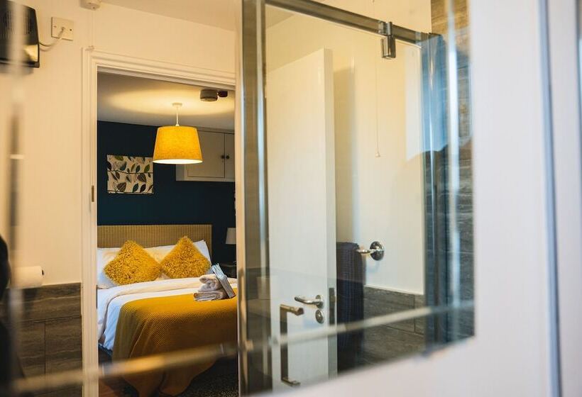 חדר סטנדרט, The Bull Inn