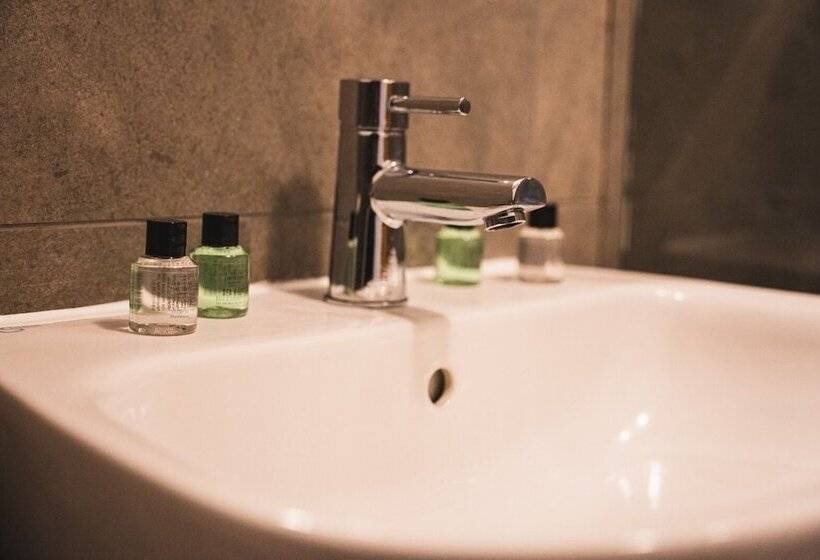 חדר סטנדרט, The Bull Inn