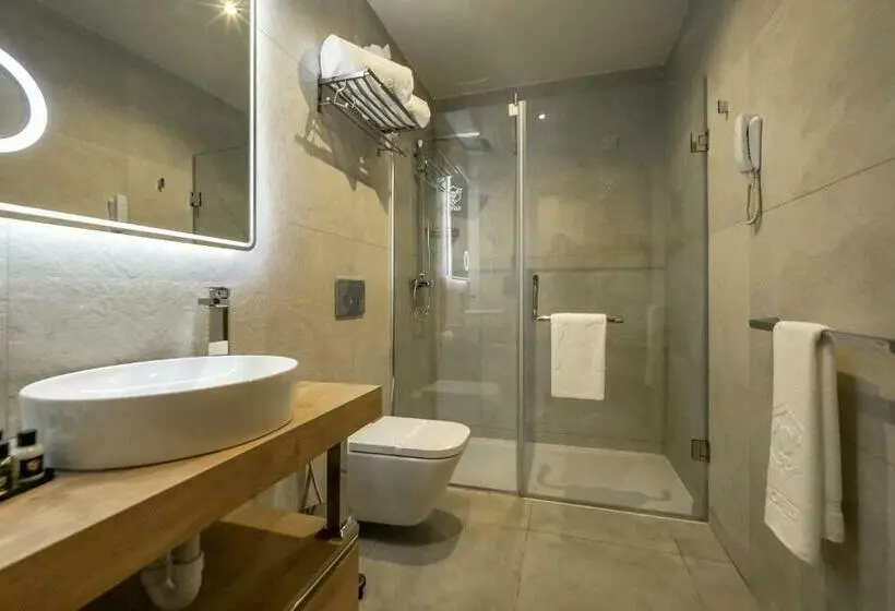 اتاق استاندارد, Ad Hotel Hydra